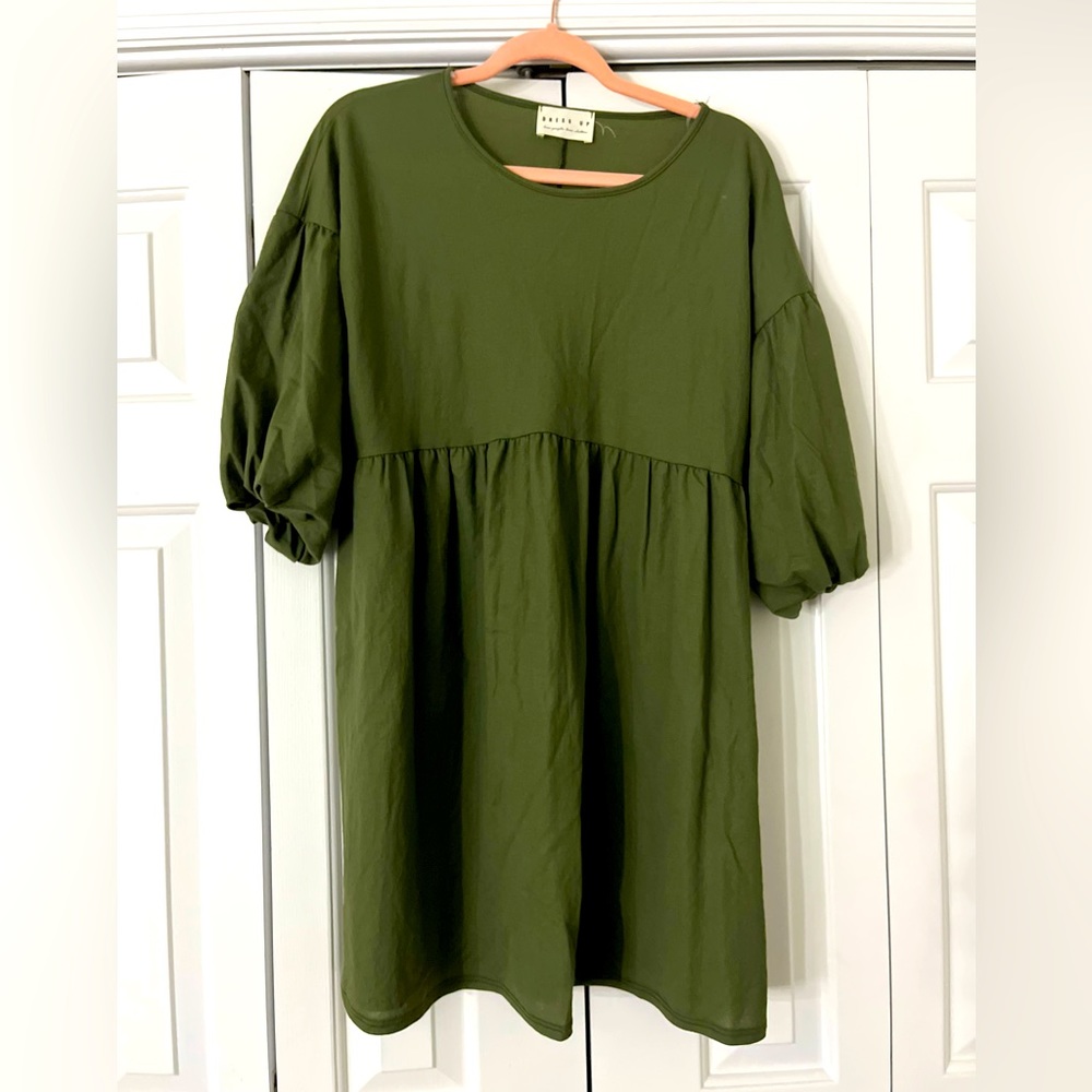 Dressup- green flowy dress